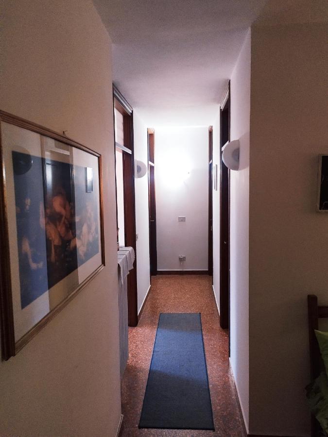 Two Steps From Rialto Otel Venedik Dış mekan fotoğraf